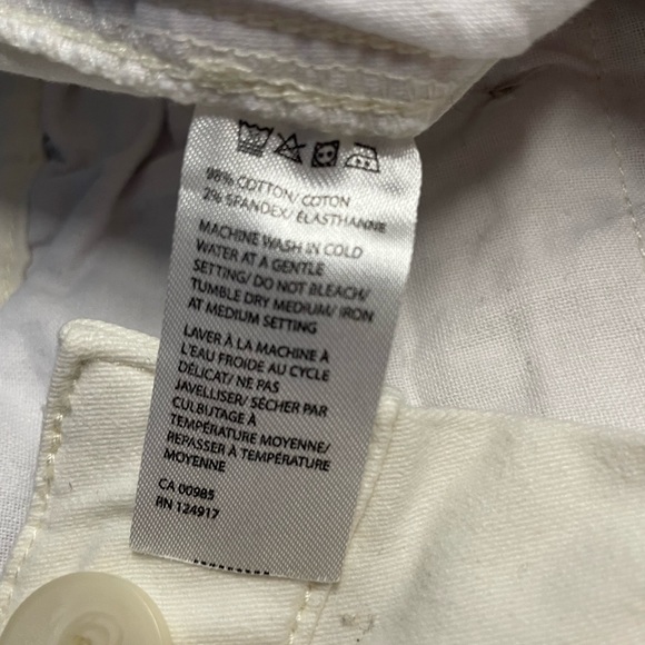 Saks Fifth Avenue Cream Shorts - Picture 7 of 8